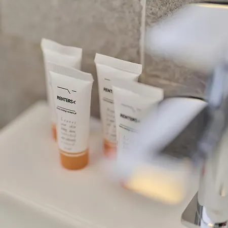 Spacious Close To Centre By Renters Apartment Wroclaw