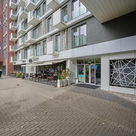 Spacious Close To Centre By Renters Wroclaw
