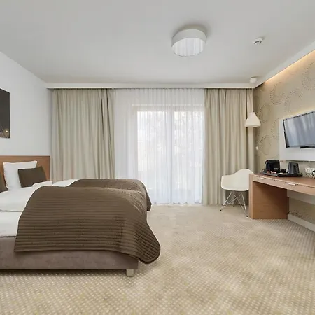 Spacious Close To Centre By Renters Apartment Wroclaw