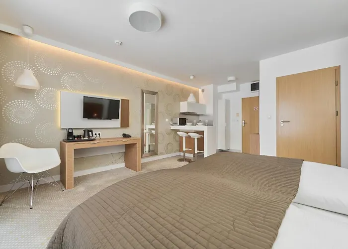 Apartament Spacious Close To Centre By Renters *